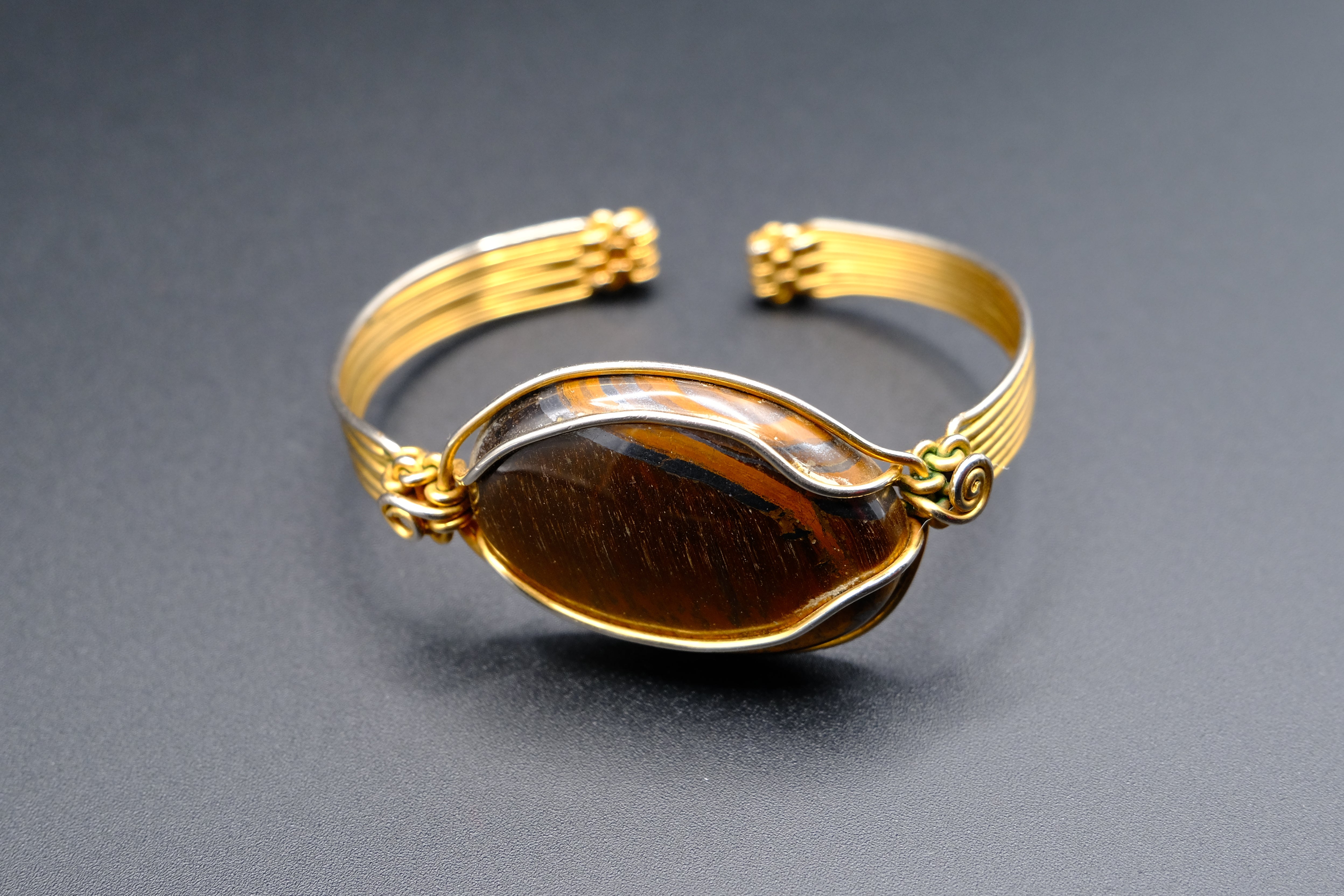 Eclipse Glow Bracelet